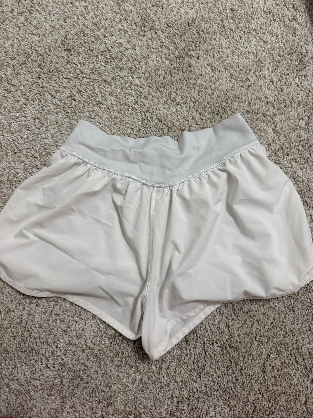 aerie White Women's Athletic Shorts - High Waist Flow Style
